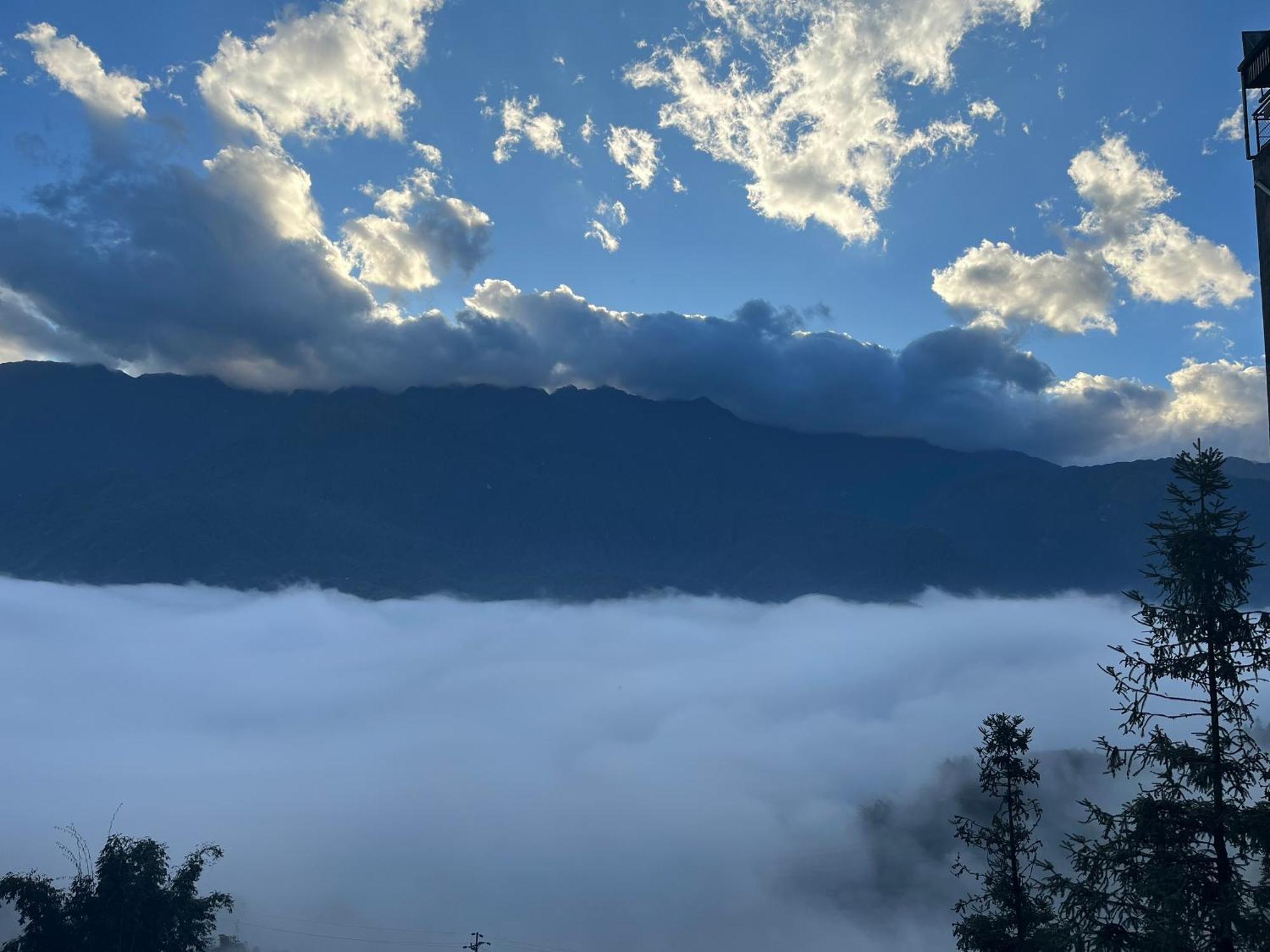 Sapa Valley View Hotel Экстерьер фото